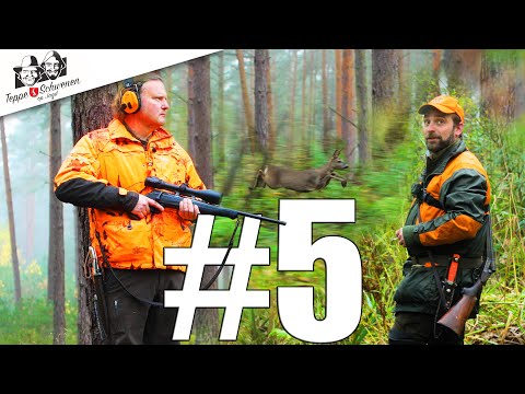 Drückjagd | Zwei Jäger organisieren | Niedersächsischer Jäger–mit Teppe und Schwenen op Jagd