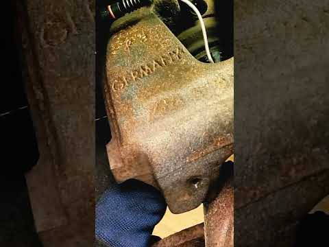 Mercedes W210 E320 Brake Job - pads and fluid replacement #shorts