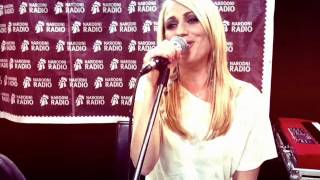 Neda Parmać - California king bed live @ Narodni radio