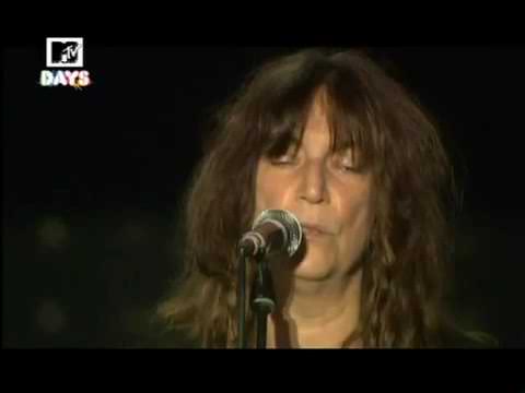 MTV DAYS  27/6/10   Carmen Consoli & Patti Smith _  Mio zio