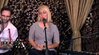 Meghan Linsey - Girl Crush  | Hear and Now | Country Now