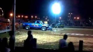 preview picture of video 'Chelsea Community Fair -  Truck Pull Ford 4-Wheel Drive class'