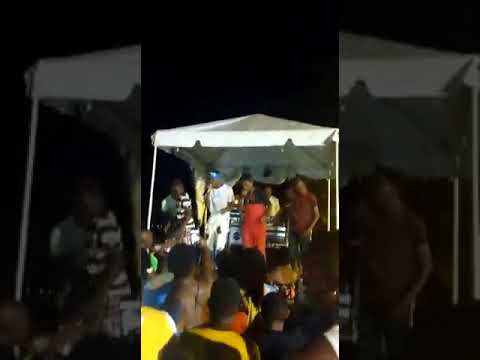 Drizzy and Bunun performing  in chouisel .