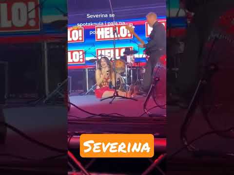 Severina pala na binu tijekom koncerta 👈