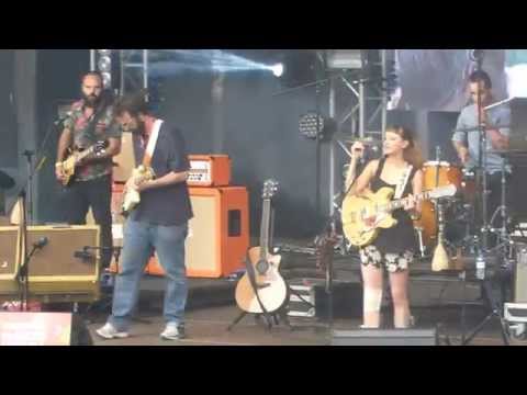 Banda do Mar - Mais Ninguém (Festival Paredes de Coura, 22 Agosto 2015)