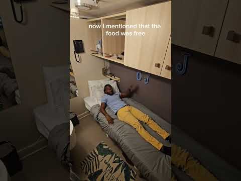 Top 5 reasons to work on a cruise ship! #celebritycruises #celebrity #musician