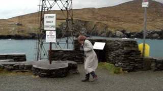 preview picture of video 'Windswept Dursey Island cable car, Cork, Ireland'