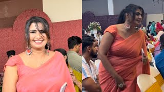 Download lagu മിന്നിത്തിളങ്ങുന്ന സാരിയിൽ മായാ വിശ്വനാഥ് കുടുംബമായി എത്തിയപ്പോൾ | Maya Viswanath in Saree mp3