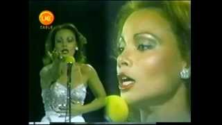 Paloma San Basilio - Beso a beso (Lunes gala 1979).