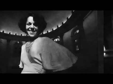 보사노바의 목소리, 미우샤 MIÚCHA, THE VOICE OF BOSSA NOVA | 감독 릴리안 무티, 다니엘 자르보스 Liliane MUTTI, Daniel ZARVOS