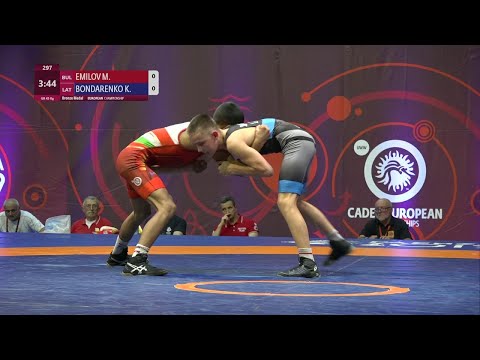 BRONZE GR - 45 kg: M. EMILOV (BUL) v. K. BONDARENKO (LAT)