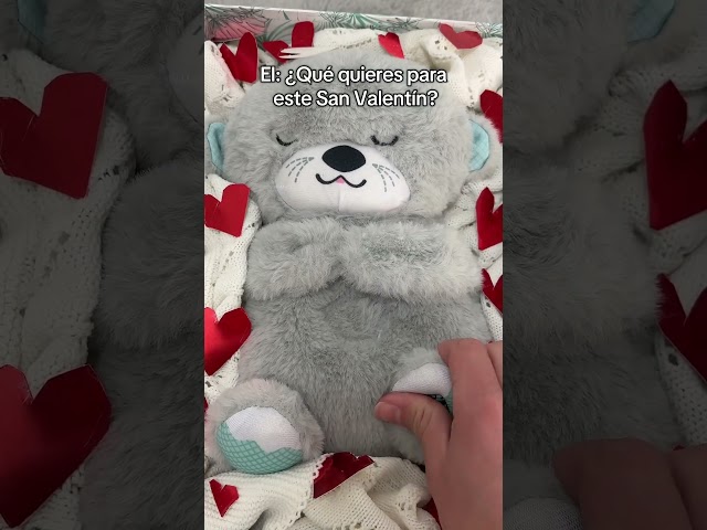 Vídeo relacionado con Peluchilandia Regalo Pareja Personalizable | Osito de Peluche con Corazón en Caja Sorpresa y Mensaje Te Quiero | Regalo Aniversario, Enamorados y San Valentín