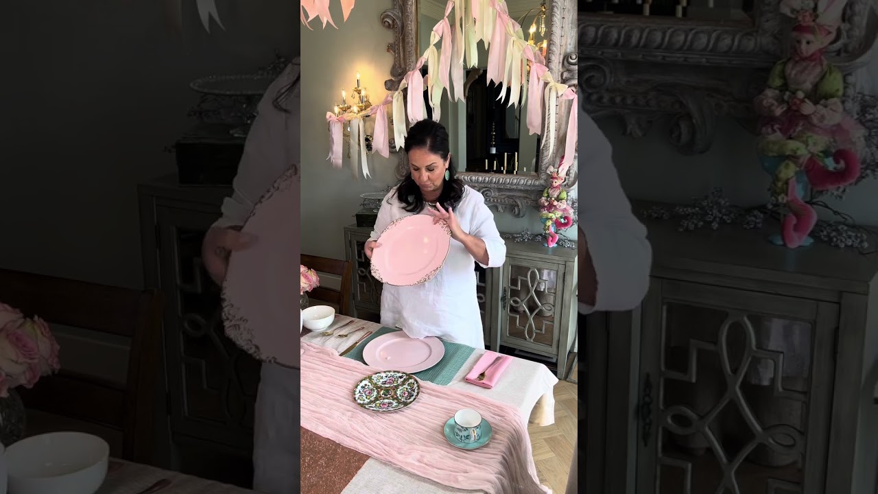 How to set a table for a dinner party