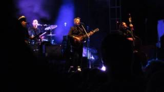 The Devil Makes Three Playing Do Wrong Right