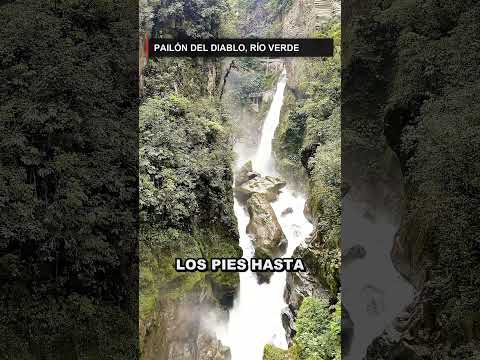 La Virgen que, dicen, detuvo al volcán Tungurahua.