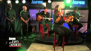 Syleena Johnson silent night