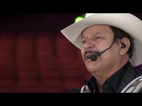 Aguanta Corazón (En Vivo) - Los Invasores de Nuevo León 40 Aniversario