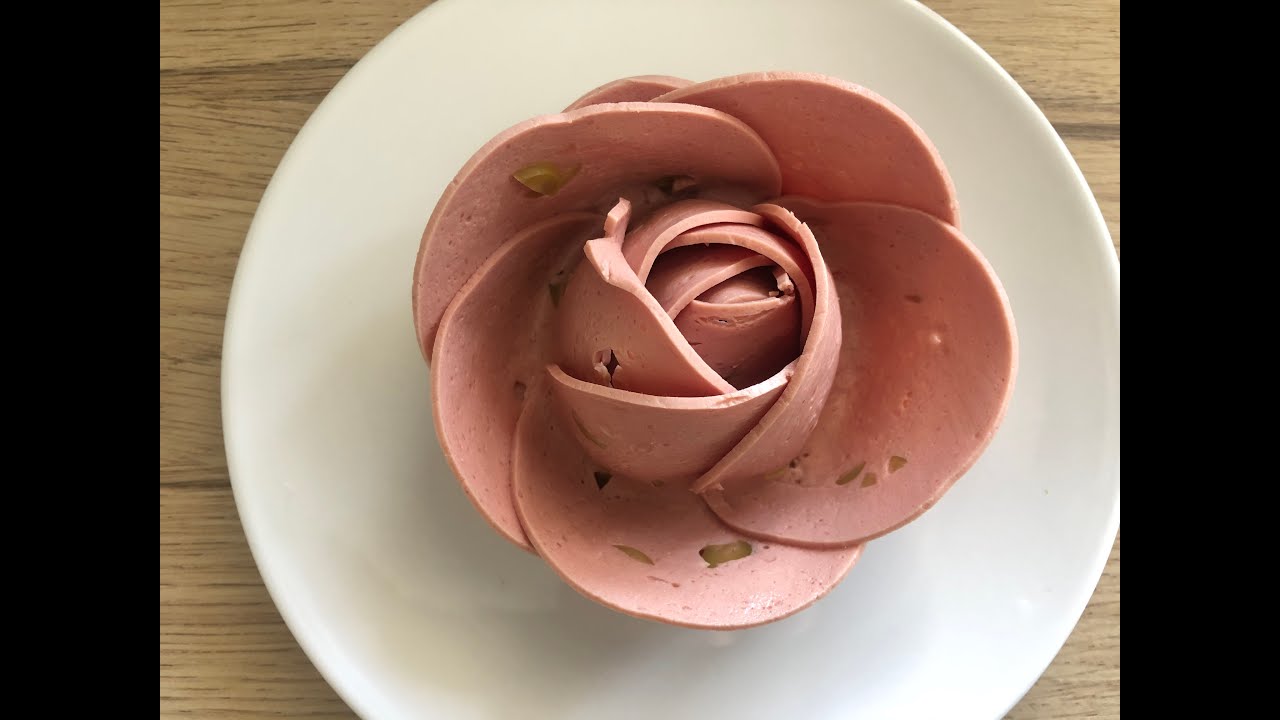 CHARCUTERIE FLEUR . Nouvelle Façon de présenter la charcuterie.