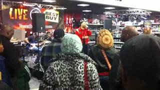 Eric Roberson - Pave a New Road (Live at Best Buy)