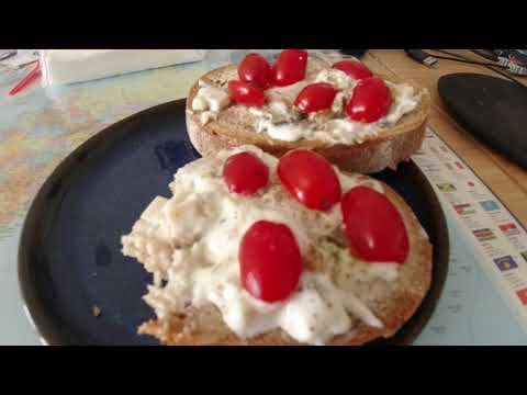 MongoTV_6084 - Min Frokost - FRANSKBRØD Med HØNSESALAT og TOMAT