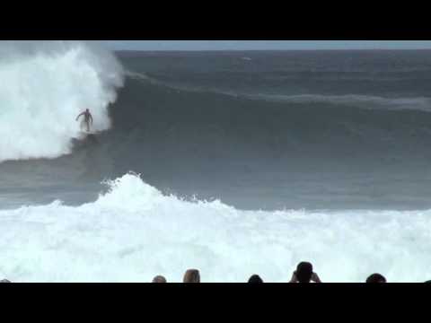 First 2011 Banzai Pipeline Swell Part 2