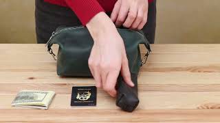 Шкіряна матова косметичка Shvigel 16399 зелена