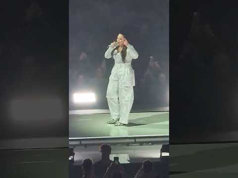 ewa farna -boží mlejny melou (o2 arena)