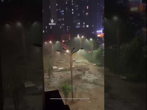 Cars swept away as floods hit Chengde after Typhoon Bavi | AJ #shorts