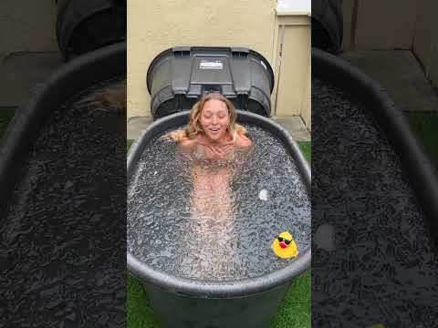 What EXACTLY Does Cold Plunging Do? 🤔 #ColdPlunge #fitness #lifestyle