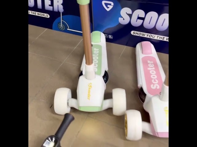 Дитячий триколісний самокат GOLD музика, підсвітка, фара Біло-рожевий