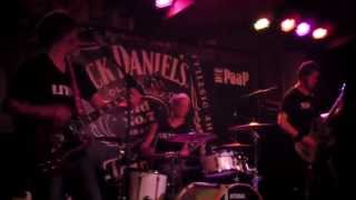Download Lagu Lito, Skippy u0026 Nick - CROSS THE RIVER @ De Paap, The Hague, 30 april 2015 Thumbnail