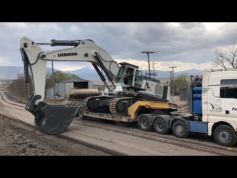 Transporting By Side The Huge Liebherr 984 Excavator - Fasoulas Heavy Transports
