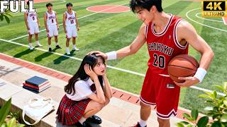 Download lagu Raja sekolah selalu kasar😳 Tapi begitu bola melayang, dia refleks menahan… dan hatinya ikut jatuh mp3