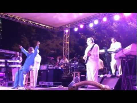 Magic Mendez & The Whispers Keep On Loving Me 7-7-12