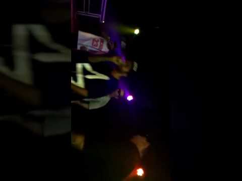 Us mano Vmg ao vivo no galpão completo Criativo!!! Prt/renachong vmg /Kafe Vmg /ronda vmg!!!! Ouçam!