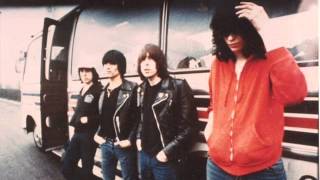 Ramones - Oh oh I love her so (Live Amsterdam 1978)