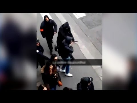 Nouvelles vidéos de violences policières: deux familles portent plainte