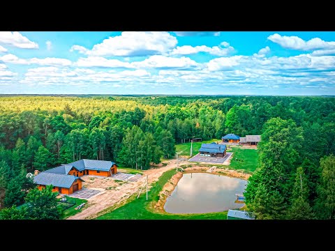 How do people LIVE in a remote house in the middle of the forest 🌲🏡