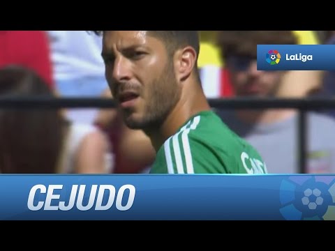 Volea de Cejudo que despeja Rico