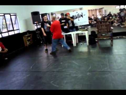 Final da batalha de rima: Senkapuz vs MD