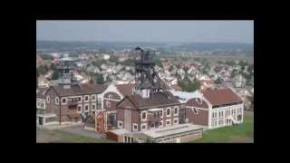 Joe Krapov chante "Tout in haut de ch'terril"