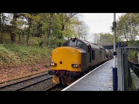 37218 and 37716 passing Hornbeam Park on RHTT duties