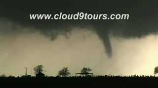 preview picture of video 'Tornado near Silverton, TX- March 28th, 2007'