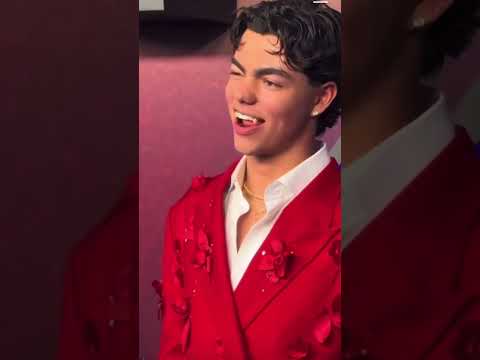 Look at this hottie🤤🫵🏼#malachi #barton #dance #fyp #photography