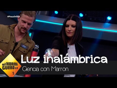 Laura Pausini crea luz inalámbrica junto a Jay Bowles - El Hormiguero 3.0