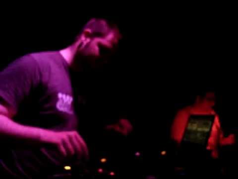 VICTOR PRADA LIVE @ ENTRANCE 07 - 1º ANIVERSARIO - SALA STARVING - MADRID - SPAIN - 3/4