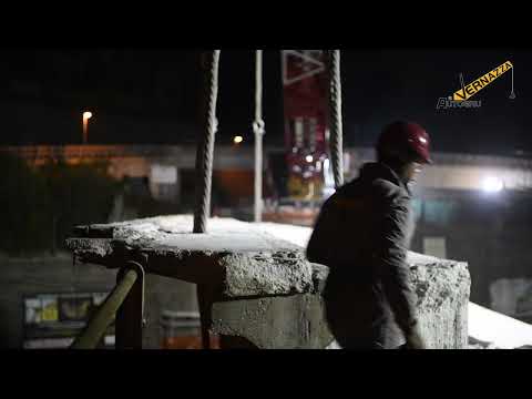 Genova Sestri, operazioni di smontaggio del viadotto di via Pionieri ed Aviatori d’Italia.