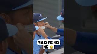 You better believe it was Myles Straw that taped Kazuma Okamoto ???? #MLB #BlueJays #Toronto