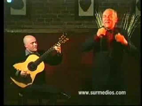 Javier Franco cantando tangos