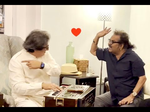 Talat Aziz sings a duet with Hariharan, accompanied by NaadSadhana's Intelligent Tabla